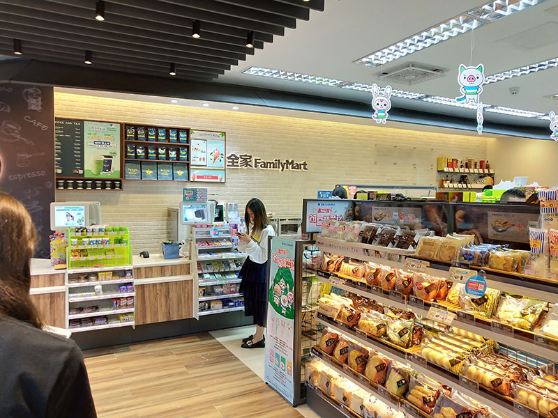 便利店货架
